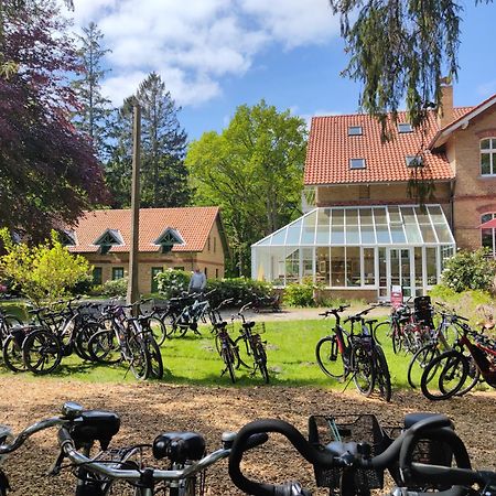Hotel Schloesschen Sundische Wiese Zingst Eksteriør bilde
