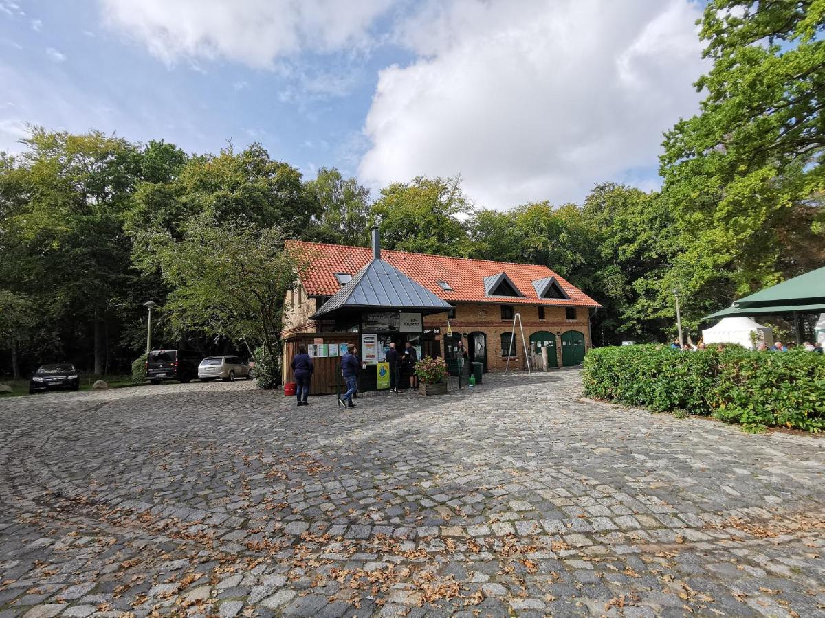 Hotel Schloesschen Sundische Wiese Zingst Eksteriør bilde