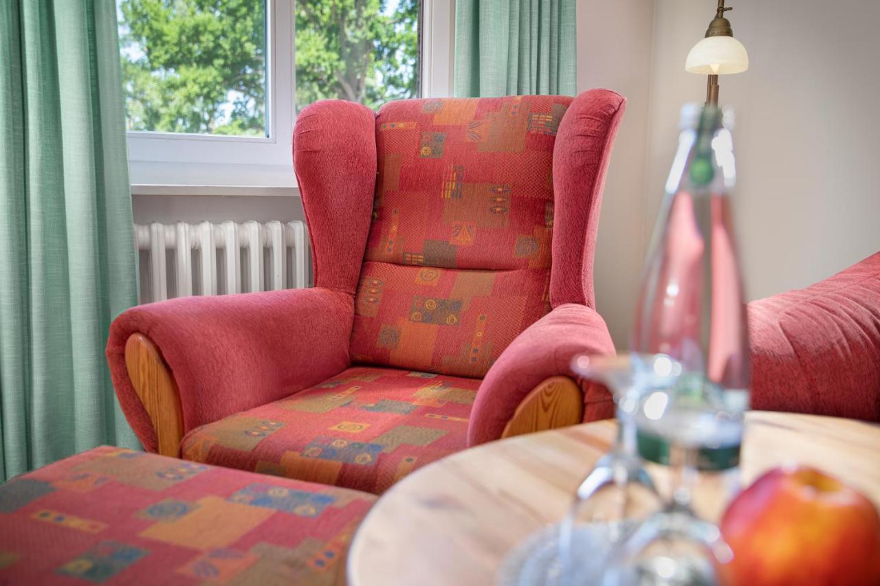 Hotel Schloesschen Sundische Wiese Zingst Eksteriør bilde