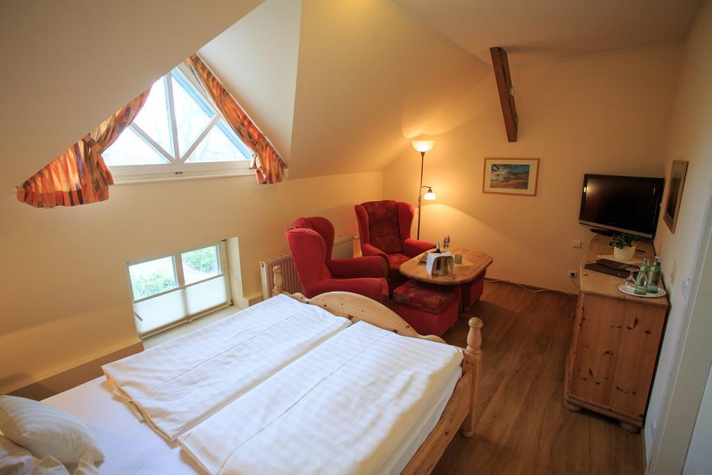 Hotel Schloesschen Sundische Wiese Zingst Eksteriør bilde